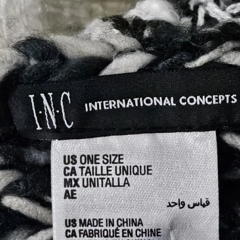 2/$30 INC International Concepts Women’s Colorblock Muffler Scarf Black NWT O/S
